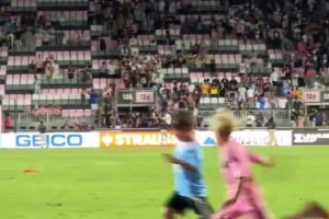 回声报：努涅斯可能离开利雅得新月，河床有意引入他（回声报：努涅斯或将离开利雅得新月，河床有意将其签下）