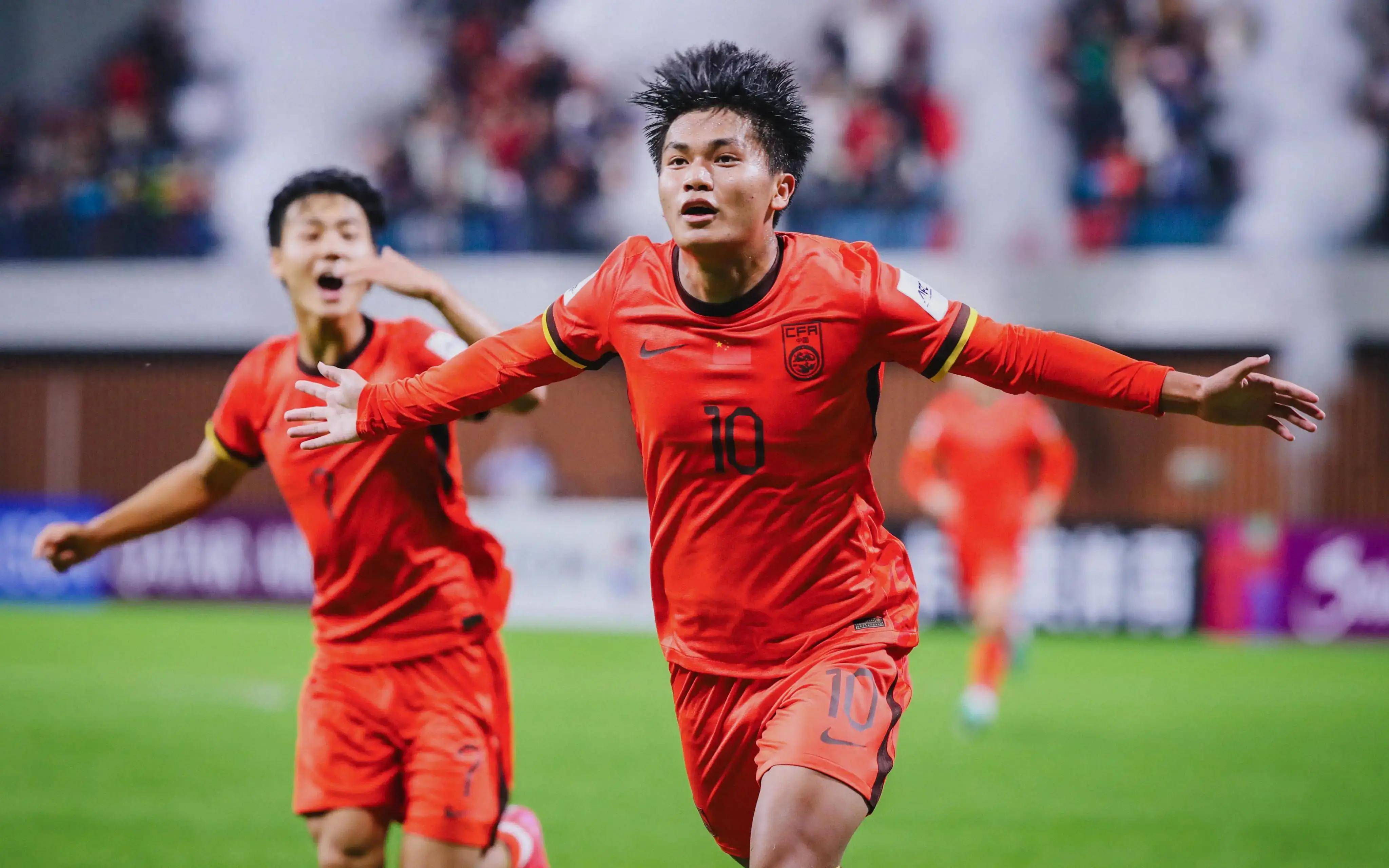 Veritas学院57-79不敌橡树山学院，张博源砍下18分9篮板（橡树山学院79-57击败Veritas学院，张博源贡献18分9篮板）