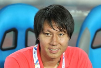 篮球CBA赛场出现冲突，裁判提前终止比赛（CBA赛场爆发冲突，裁判提前吹停比赛）