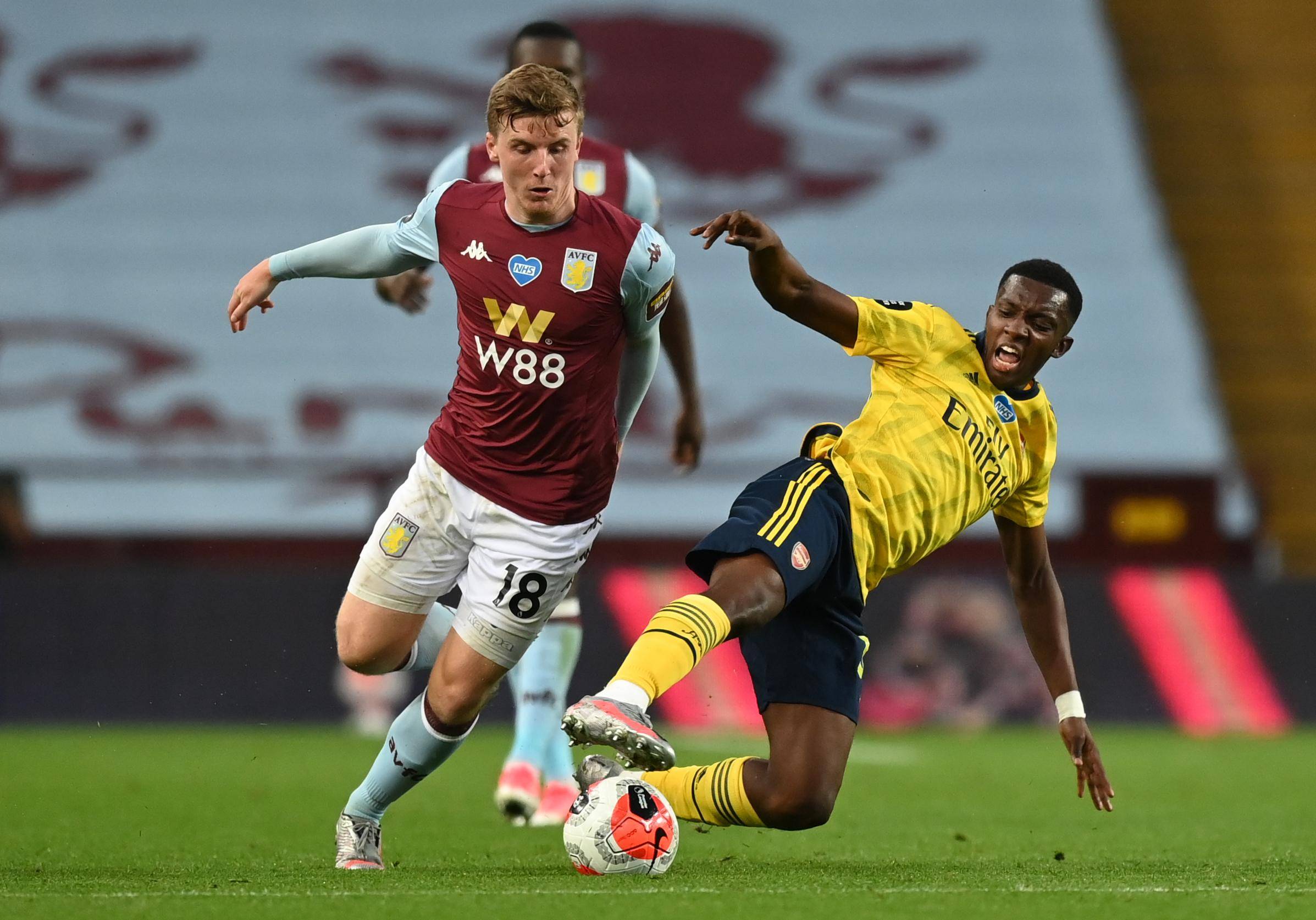 进球+造乌龙，麦克托米奈当选那不勒斯2-0卡拉巴赫全场最佳