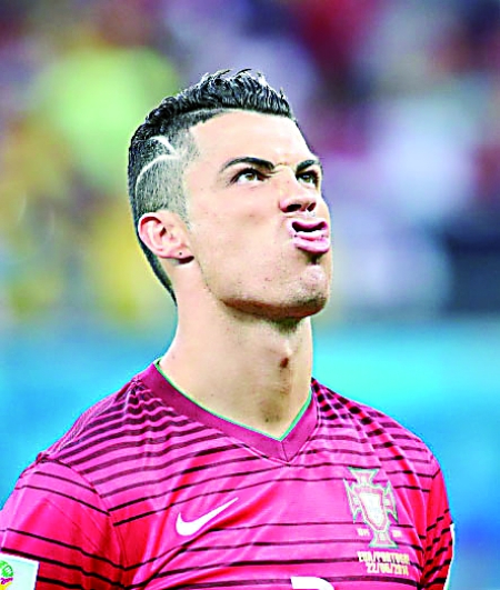 欧冠夺冠赔率：巴萨1赔4.5领跑 皇马利物浦紧追（欧冠夺冠赔率：巴萨1赔4.5居首 皇马、利物浦紧随其后）