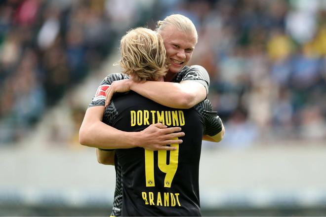 德甲战报：卡尔破门，凯恩点射救主，拜仁慕尼黑2-2美因茨（德甲快讯：凯恩点球扳平、卡尔建功，拜仁2-2战平美因茨）