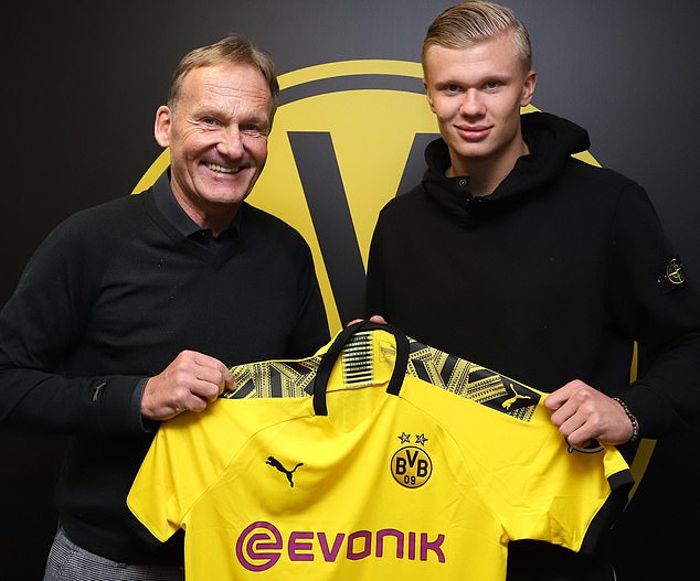 F-16又摔跤了，2025竞是“摔机本命年”，硬是拿了个三连冠