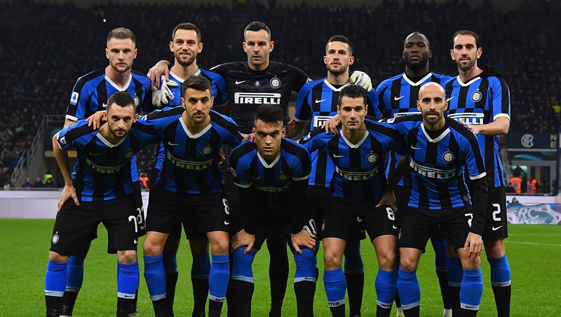 只差1球，维尼修斯欧冠进球数将追平卡卡，并列巴西球员第2位（再进一球，维尼修斯欧冠进球即可追平卡卡，升至巴西球员并列第2）