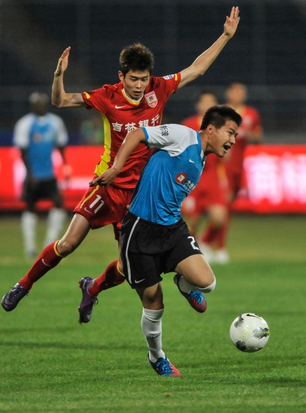 欧冠本周最佳球员候选：马杜埃凯、孔德、德凯特拉雷、格洛赫（欧冠本周最佳球员入围名单：马杜埃凯、孔德、德凯特拉雷、格洛赫）