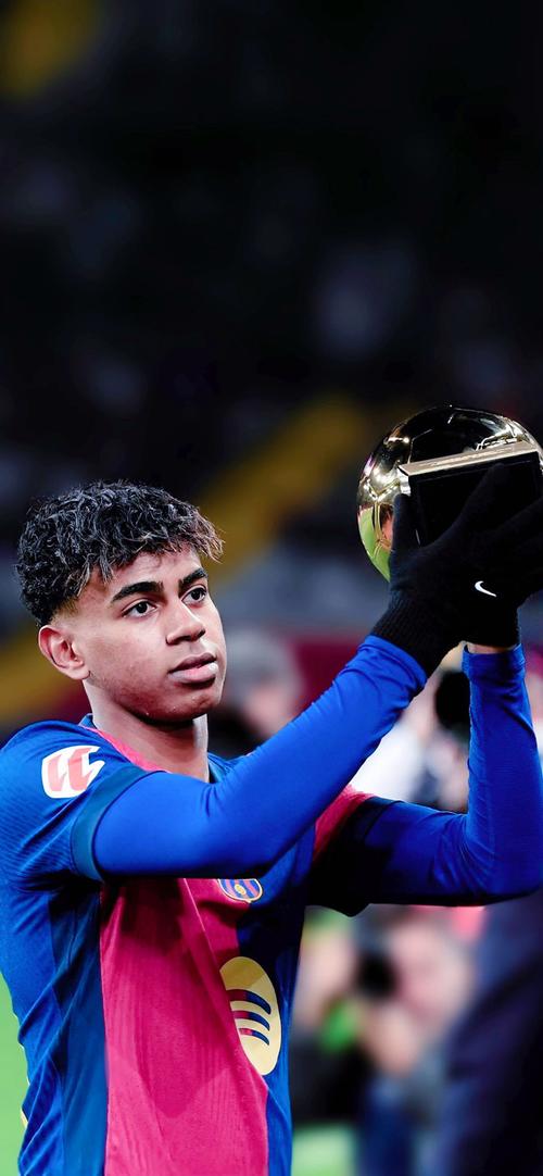 西媒：国米寻索默接班人并派球探考察皇马门将卢宁，或明夏报价（西媒：国米物色索默替身，已派球探观察皇马门将卢宁，或于明夏出价）