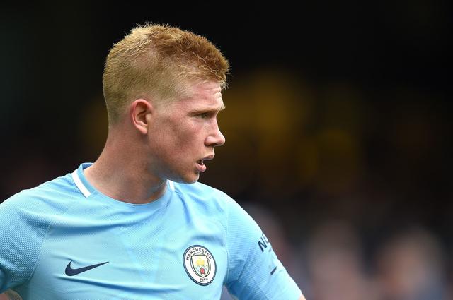 罗马诺：拜仁将与凯恩谈续约，现阶段谈论转会巴萨还为时过早（罗马诺：拜仁计划与凯恩商谈续约，目前讨论转会巴萨仍为时尚早）