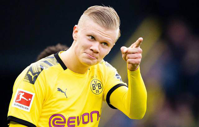 👀会说些什么呢？詹俊：已与齐达内交流近期足坛热点话题（詹俊透露与齐达内对话：聚焦近期足坛热点）