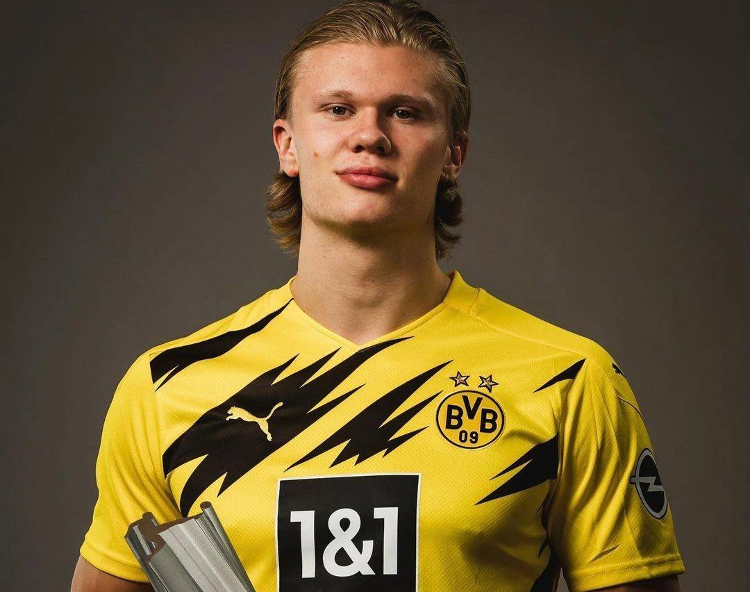 中国球员留洋要分几步走？看看日本足球的“参考答案”（中国球员留洋如何分步推进？日本足球的经验可供借鉴）