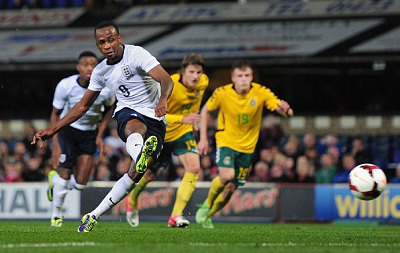 69球，希克追平贝尔巴托夫并列成为勒沃库森德甲外援第一射手（希克第69球追平贝尔巴托夫，并列勒沃库森德甲外援射手王）